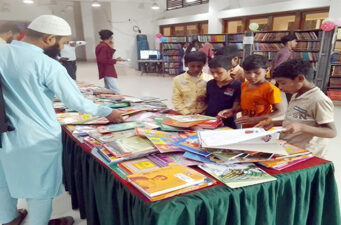 ফুলবাড়ীতে তিনদিন ব্যাপী ভ্রাম্যমাণ বইমেলা ও সাংস্কৃতিক উৎসবের উদ্বোধন