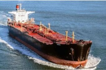 চট্টগ্রাম বন্দরে এল উড়োজাহাজের জ্বালানি ও ডিজেলের বড় চালান