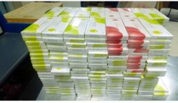 শাহ আমানতে ৬৩০ কার্টন অবৈধ সিগারেট ও ৫ স্মার্টফোনসহ আটক ২