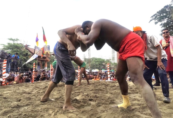 চট্টগ্রাম লালদীঘিতে শুরু বলীখেলার ১১৭তম আসর