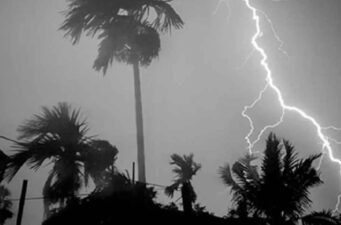 সারা দেশে বজ্রপাতে ১২ জনের মৃত্যু