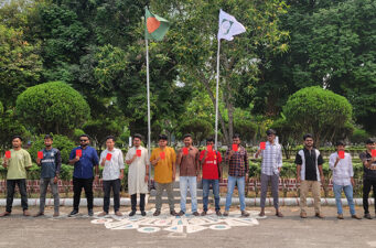 ক্যাম্পাসে সহিংসতা ও প্রশ্নফাঁসের প্রতিবাদে ইবিতে বৈছাআ’র লাল কার্ড প্রদর্শন