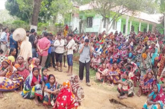 মাধবপুরে অস্তিত্ব সংকটে ৫টি চা বাগান বিপাকে হাজারো শ্রমিক পরিবার