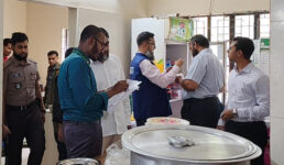 রুয়েট শিক্ষার্থীদের জন্য নিরাপদ খাদ্য নিশ্চিত করতে যৌথ অভিযান