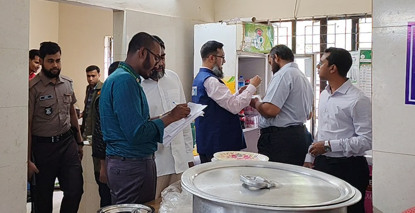 রুয়েট শিক্ষার্থীদের জন্য নিরাপদ খাদ্য নিশ্চিত করতে যৌথ অভিযান