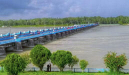 পশ্চিমবঙ্গের ব্যারাজে নিয়ন্ত্রিত তিস্তা