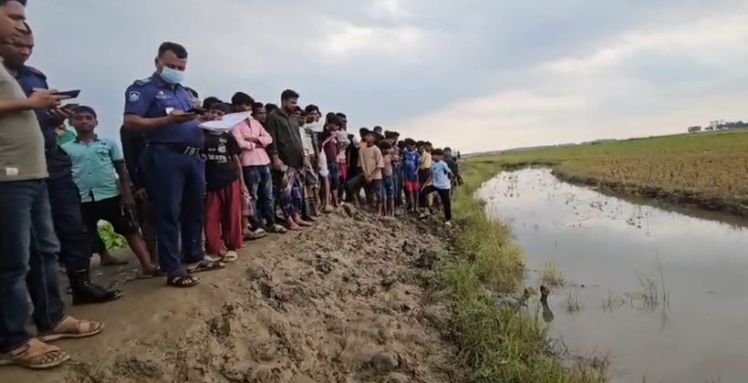 রাজাপুরে খাল খনন কাজ পরিদর্শনে ইউএনও, অনিয়ম রোধে দিকনির্দেশনা