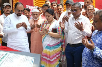 রাজাপুরে দুইটি এইচবিবি সড়ক নির্মাণ কাজের উদ্বোধন করলেন এমপি জামাল