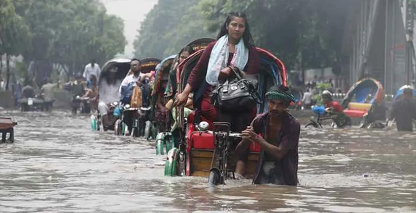 দুর্যোগপূর্ণ আবহাওয়া: ভারী বৃষ্টির সতর্কতা আরও ২৪ ঘণ্টা বৃদ্ধি