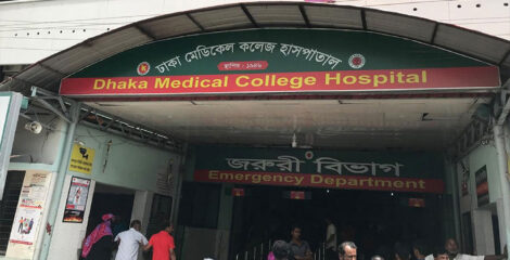 মানিকদিতে মধ্যরাতের আতঙ্ক: অন্ধকারে এলোপাতাড়ি গুলিতে রক্তাক্ত শিক্ষার্থী