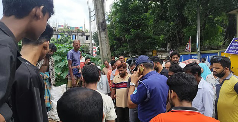 দাফনের দায়িত্ব নিয়েছিলেন স্বজন, ময়লার স্তূপে মিলল নবজাতকের মরদেহ