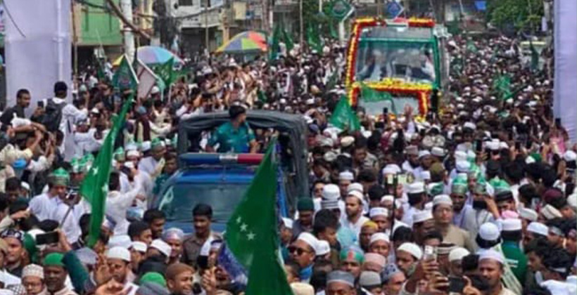 লাখো মানুষের পদভারে চট্টগ্রাম ঈদে মিলাদুন্নবী (সা.)-এর মহাসমাবেশ ​