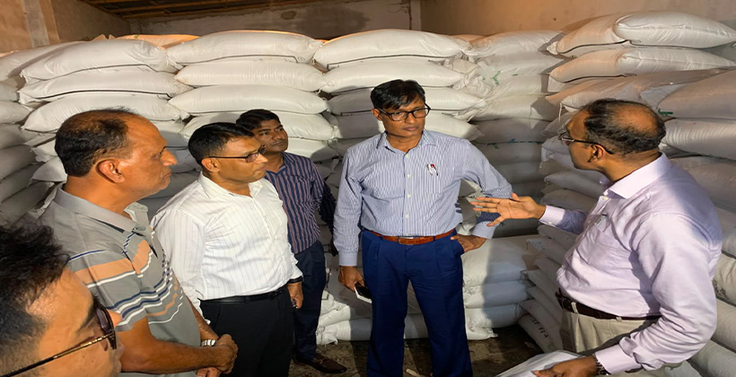 সার সংকট নেই, কৃত্রিম সংকট তৈরির চেষ্টা করলে কঠোর ব্যবস্থা