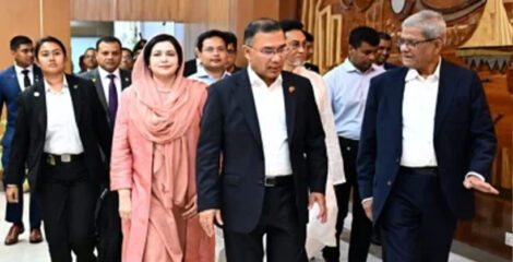 জাতিসংঘে বিশ্বনেতাদের সাথে সফল বৈঠক শেষে দেশে ফিরলেন প্রধানমন্ত্রী