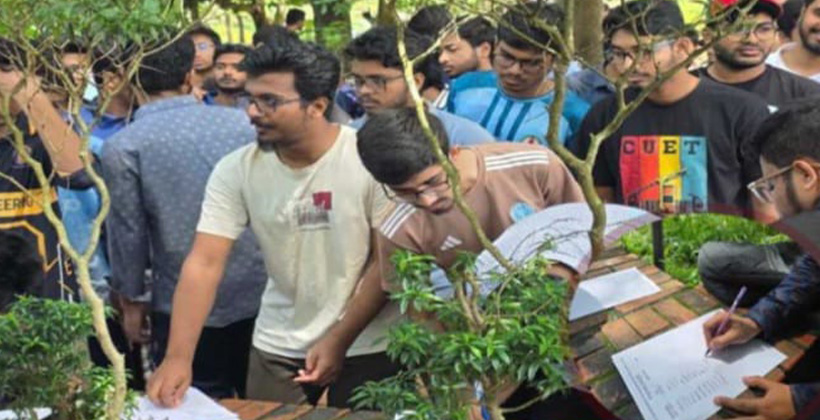 চুয়েটে উপাচার্য বদলের প্রতিবাদে শিক্ষার্থীদের আন্দোলন ও শিক্ষক সমিতির একাত্মতা: শাটডাউন অব্যাহত