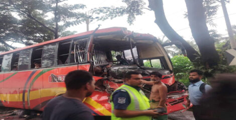 ফেনী ছাগলনাইয়া মুহুরীগঞ্জ ত্রিমুখী সংঘর্ষে চালক-হেলপারসহ নিহত ৩, আহত ৪ ​