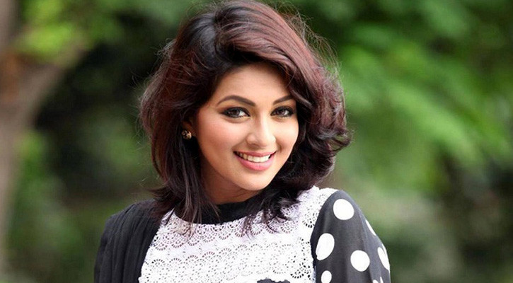 বিচ্ছেদের পর নতুন জীবন, কেমন আছেন মোনালিসা