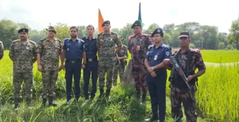 পতাকা বৈঠকে বিএসএফের কাছ থেকে দুই পুলিশ সদস্যকে ফেরত আনল বিজিবি
