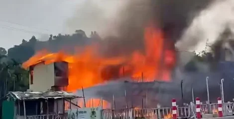 কক্সবাজারের ইনানীতে রিসোর্টে ভয়াবহ আগুন, ৫ জনের মরদেহ উদ্ধার