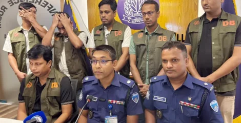 কুমিল্লায় স্কুলছাত্রী তাজমিন হত্যার রহস্য উদঘাটন, গ্রেপ্তার অটোরিকশাচালক