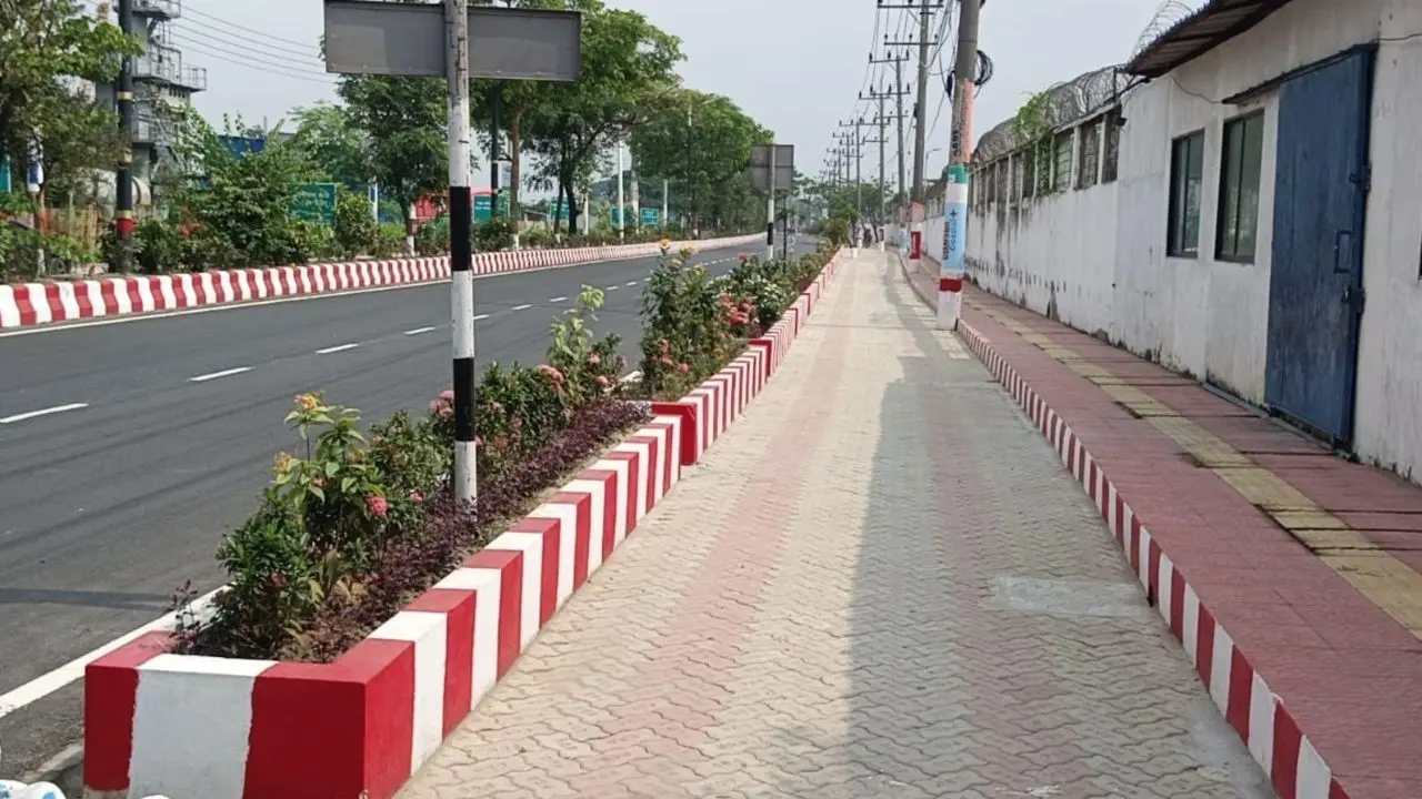 চট্টগ্রামে দেশের প্রথম সাইকেল ট্র্যাক উদ্বোধন