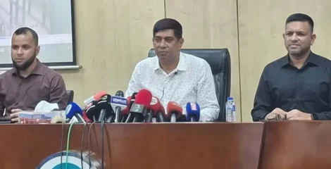 পিস্তল হাতে প্রতিমন্ত্রীর অভিযানে আইনের ব্যত্যয় হলে ব্যবস্থা : ডিবিপ্রধান