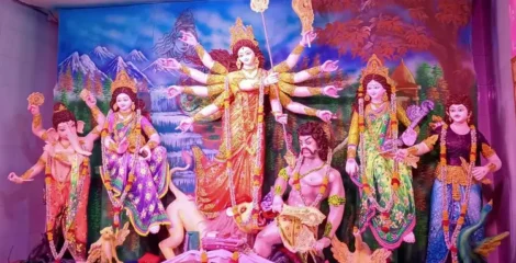 দুর্গোৎসবের মহাসপ্তমী আজ, পূজামণ্ডপে ভক্তদের ঢল