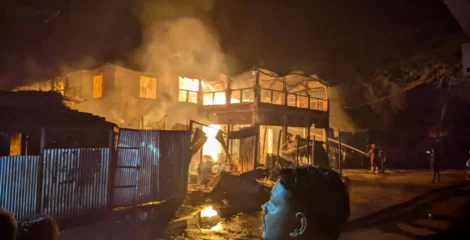 গৌরীপুরে ঝলমল সিনেমা হলে আগুন, পুড়ে ছাই ২০ দোকান