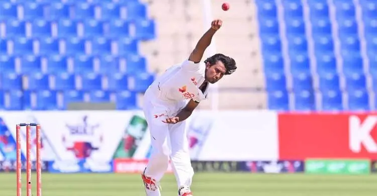 শুরুতেই ব্রেন্ডন কিংকে ফেরালেন হাসান মাহমুদ