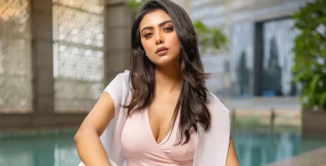 পর্দায় আসার আগেই বদলে ফেলেছিলেন নিজের নাম