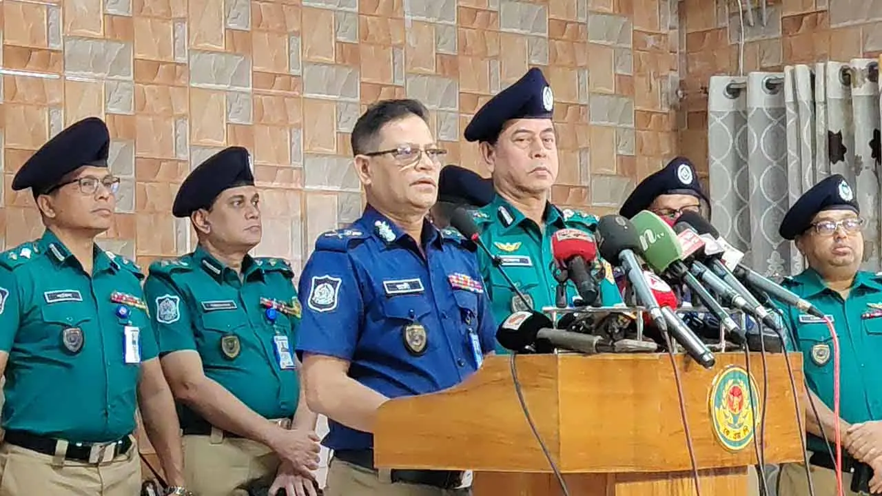 চাঁদাবাজি দমনে আসছে নতুন আইন, জানালেন আইজিপি