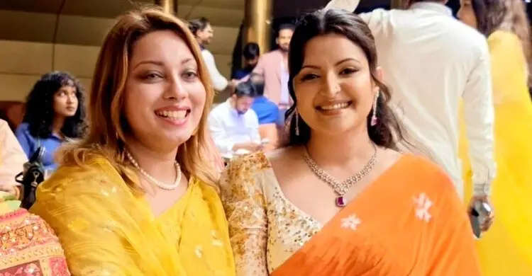 পরীমনির জন্মদিনের আয়োজনে মেঘনা আলম, জমল খোশগল্প