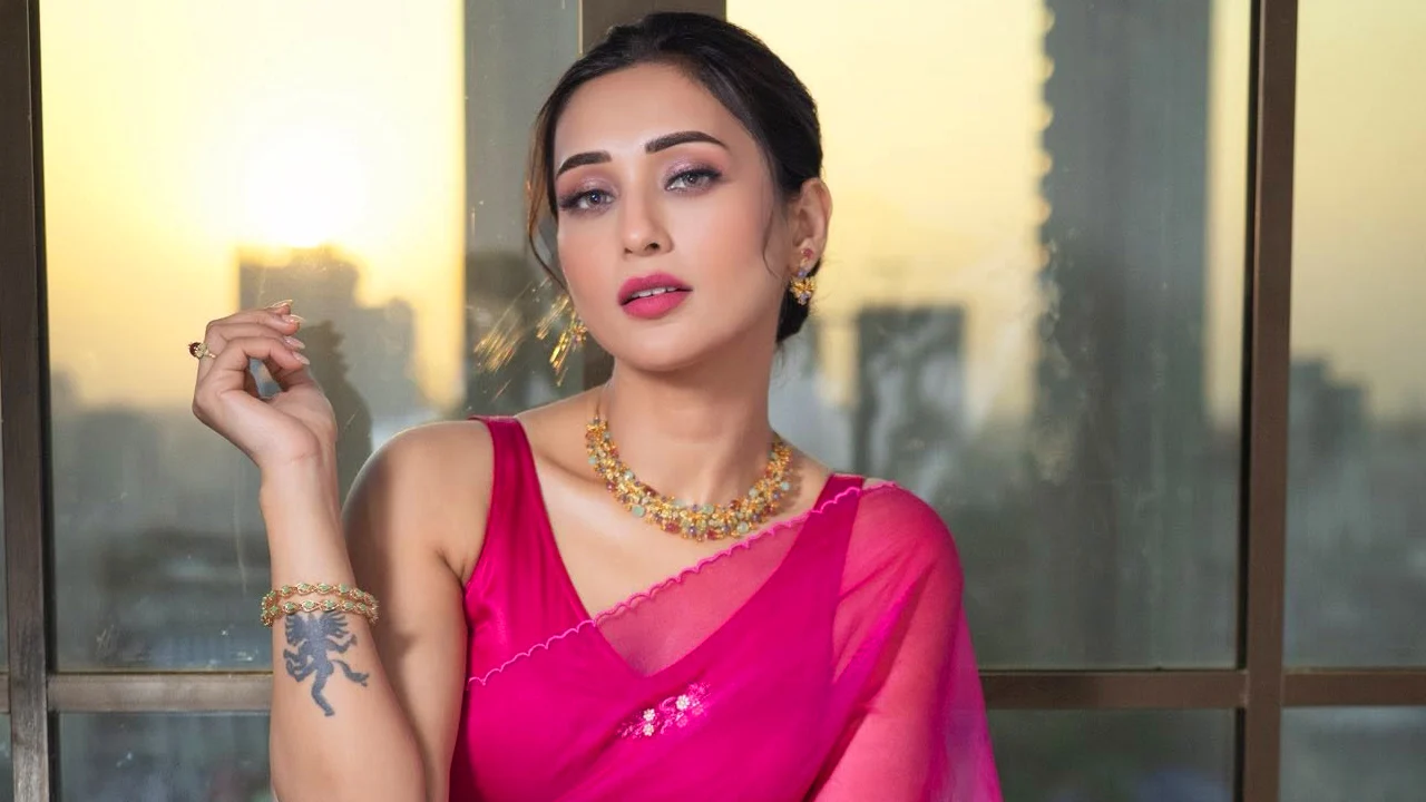 জীবনসঙ্গী হিসেবে কেমন ছেলে চান মিমি চক্রবর্তী?