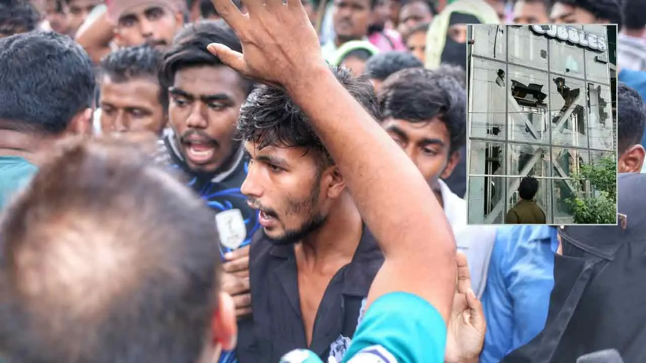 মিরপুরে দিনভর পোশাক শ্রমিকদের আন্দোলন, ভাঙচুরে উত্তপ্ত এলাকা