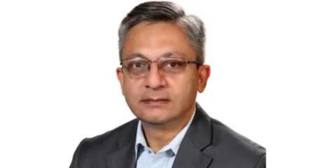 দুধে ভেজাল মেশালে কঠোর ব্যবস্থা, নজরদারি বাড়ানোর নির্দেশ