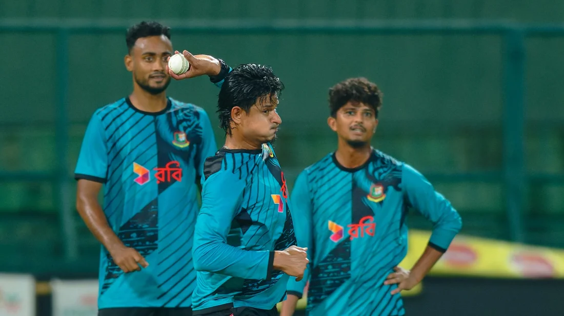 টি-টোয়েন্টি র‌্যাঙ্কিংয়ে শীর্ষ দশে নাসুম-মেহেদী
