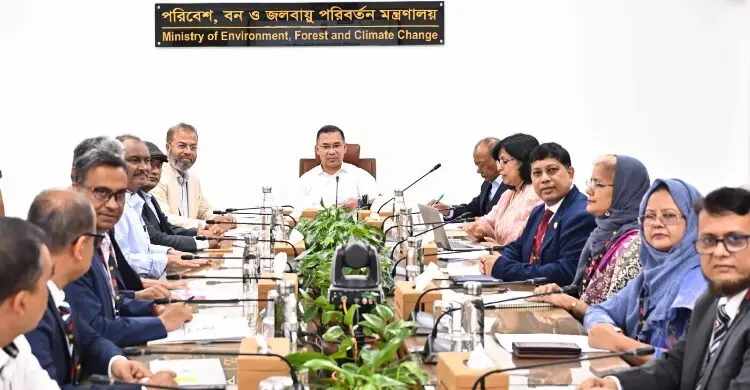 ঢাকার বায়ুদূষণ নিয়ে প্রধানমন্ত্রীর উদ্বেগ, পরিবেশ রক্ষায় দায়িত্বের বাইরে কাজের আহ্বান