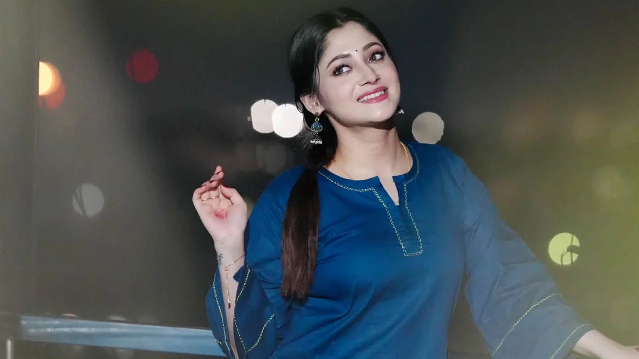 একা হয়ে গেলে ভয় না পাওয়ার বার্তা পূজা চেরীর