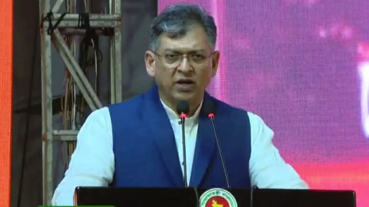 প্রতিবেশী দেশের ভরসায় ক্ষমতায় থাকার রাজনীতিতে বিশ্বাস করি না : স্বরাষ্ট্রমন্ত্রী
