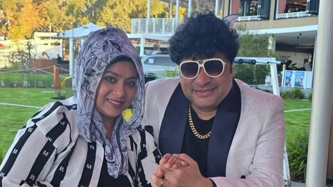 শাবনূরের আবদারে সিডনির রাস্তায় গান শোনালেন রবি চৌধুরী