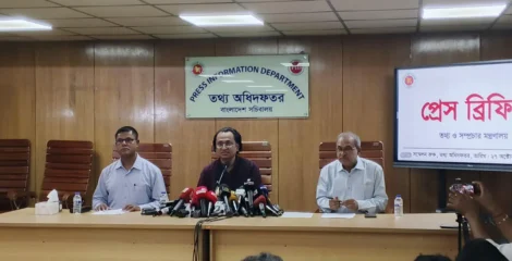 প্রধানমন্ত্রী দেশে ফেরার পর আইজিপির বিষয়ে সিদ্ধান্ত : উপদেষ্টা